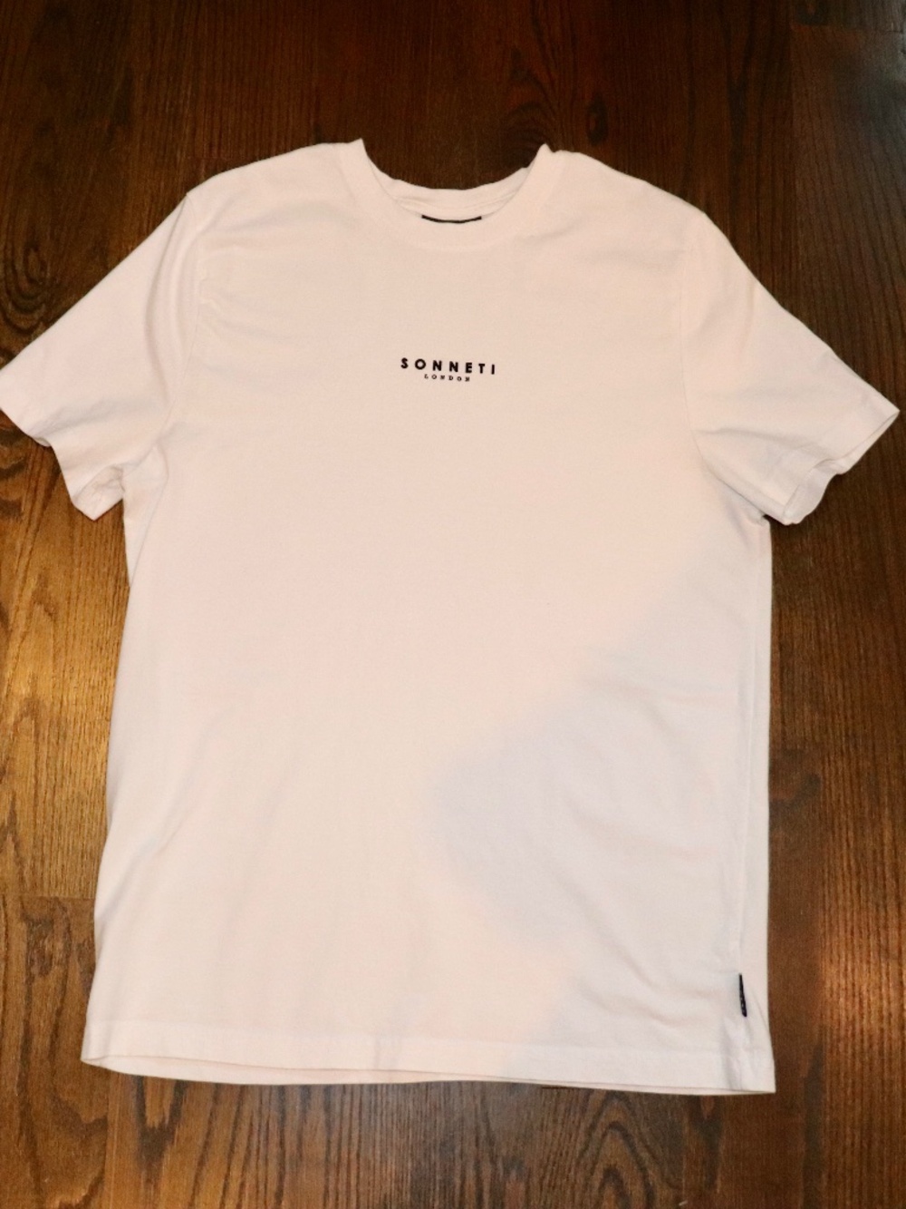 Sonneti London Mens Large White Crewneck Tshirt Black Logo Short Sleeve Casual